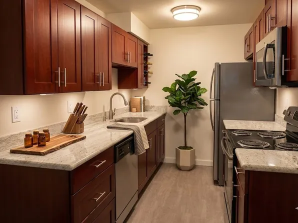 2501 Thorndyke Ave W APT 105, Seattle, WA 98199