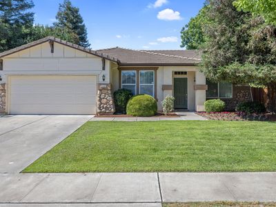 6104 W Laura Avenue, Visalia, CA, 93277