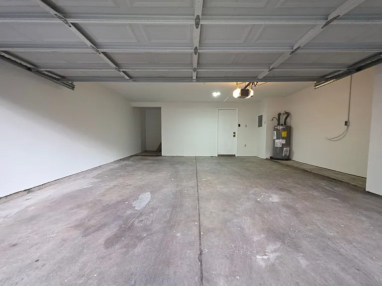 1747 London Cir — Photo 17