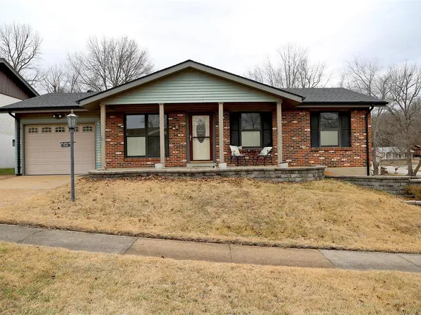 713 Stonesign Dr, Fenton, MO 63026