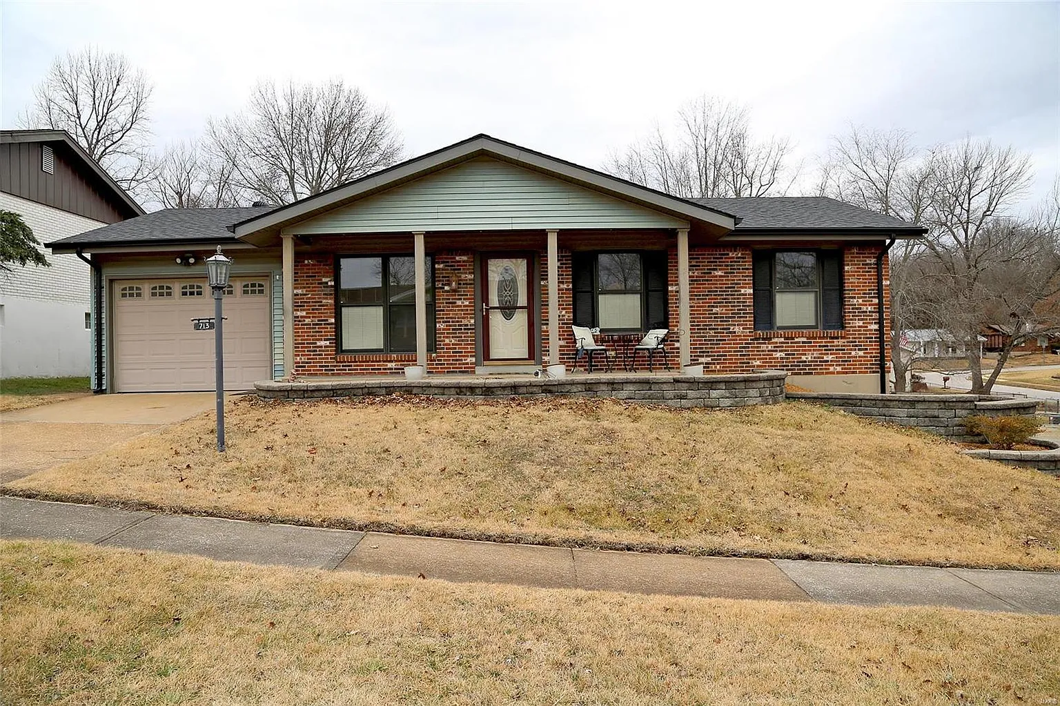 713 Stonesign Dr photo 1