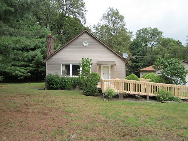 1st image of 680 Pigeon Ln