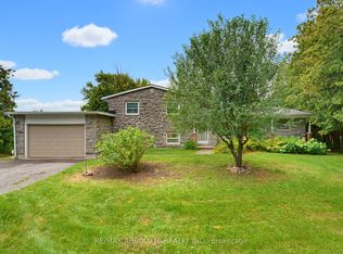 1996 Old Carp Rd, Ottawa, ON K0A 1L0