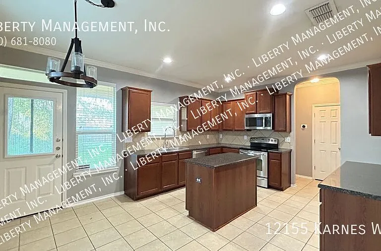12155 Karnes Way — Photo 6