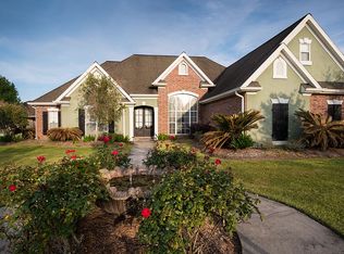 245 Lake Decade Ct, Houma, LA 70360