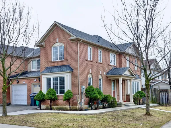 5 Freedom Gate, Brampton, ON L7A 2S2