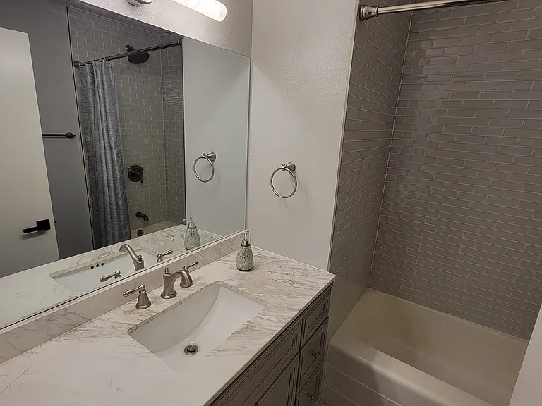 Shawnee Ln — Photo 8