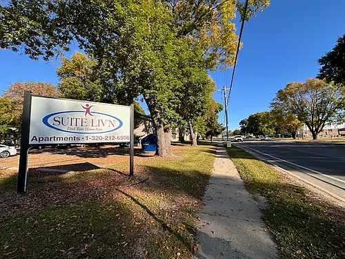 10th St. Photo 1