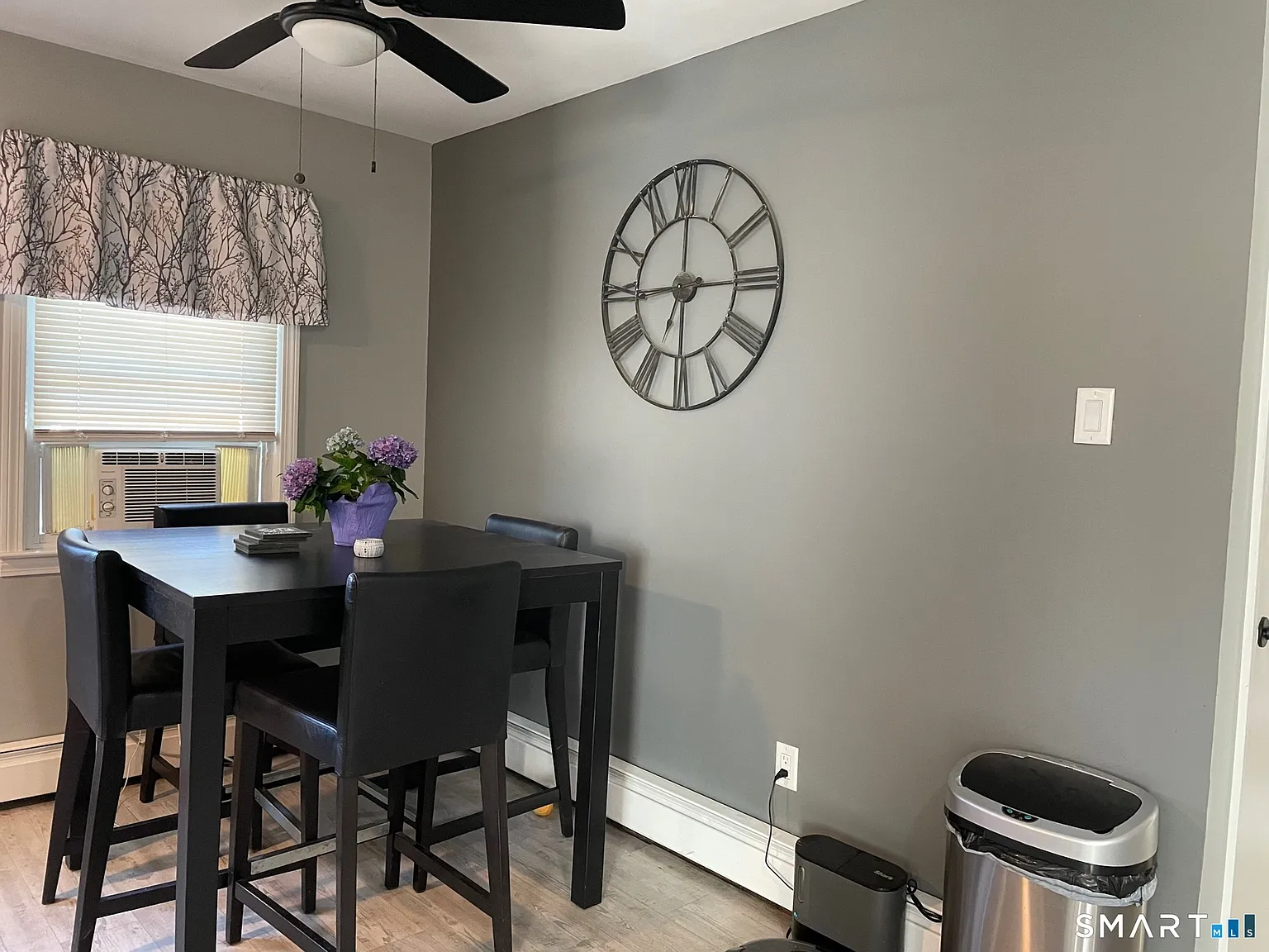 5 bed, 2.0 bath, 1932 sqft, $3,500 — Photo 4