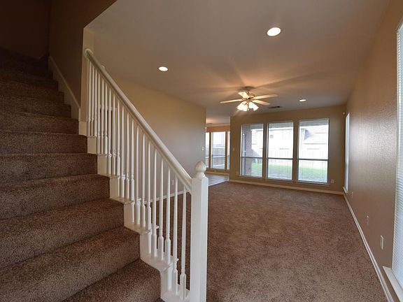 3rd image of 5905 Blackmon Ct