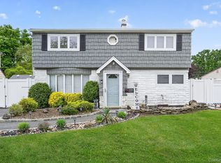 1438 Harding St, Bellmore, NY 11710