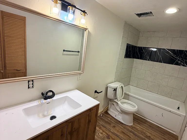 301 Alpine Dr — Photo 5