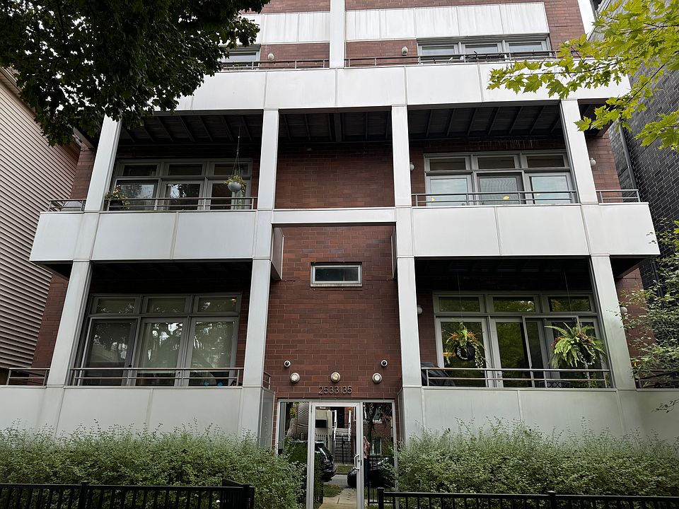 1st image of 2535 W Cortland St APT 2W
