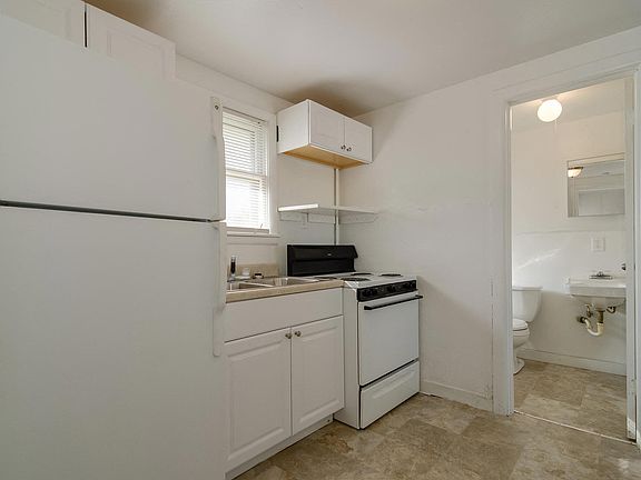 4th image of 1109 N Scott Ave #1015-10