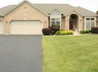 3570 Bunker Hill Dr, Algonquin, IL