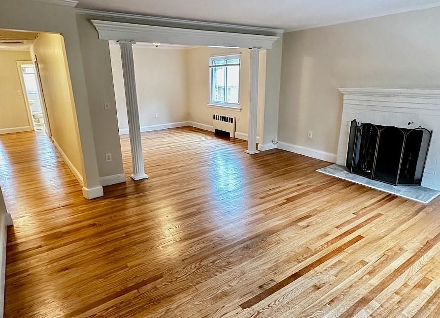1st image of 26 Heath St #3