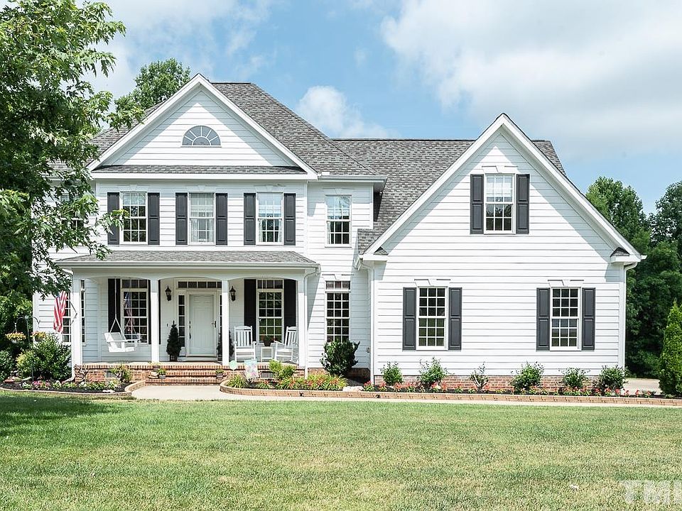 1st image of 313 Wentworth Cir