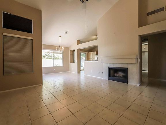 4th image of 2526 Cortina Ave
