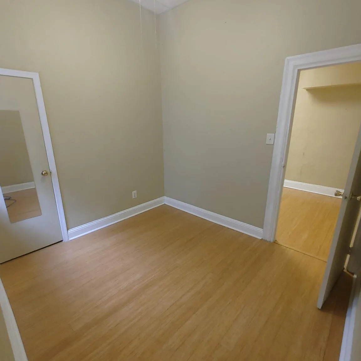 2 bed, 11700 sqft, $1,650 — Photo 3