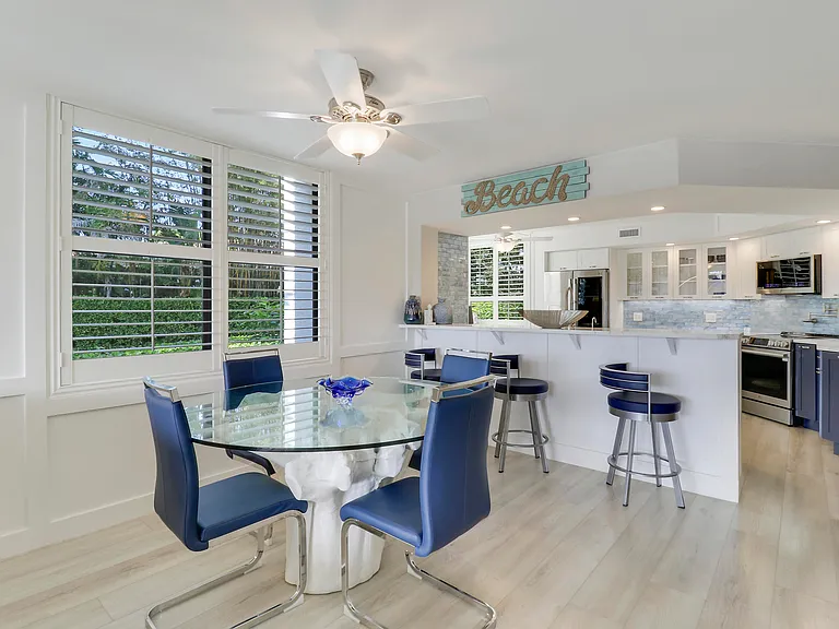 515 Bay Colony Dr N — Photo 14
