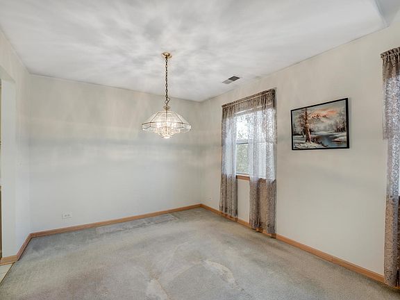 4th image of 62 Larch Ct Unit Rz2