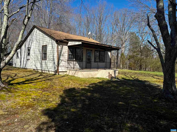 2753 Ridge Rd, Arvonia, VA 23004