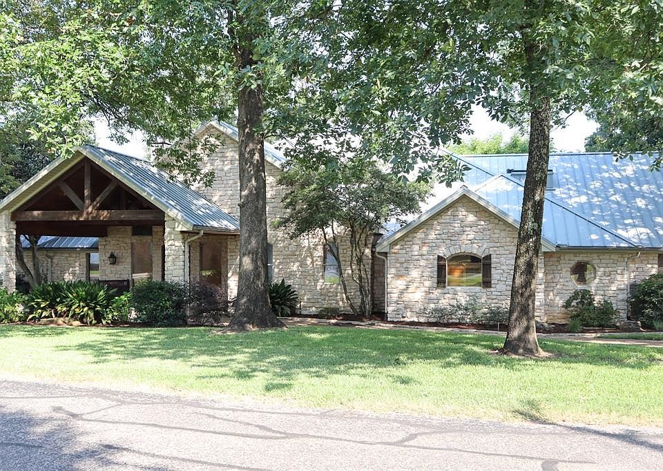 1st image of 617 Enchanted Isles Dr