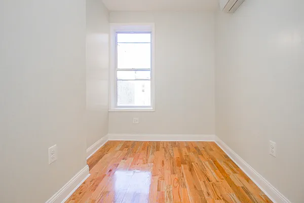 Rented by MySpaceNYC | media 11