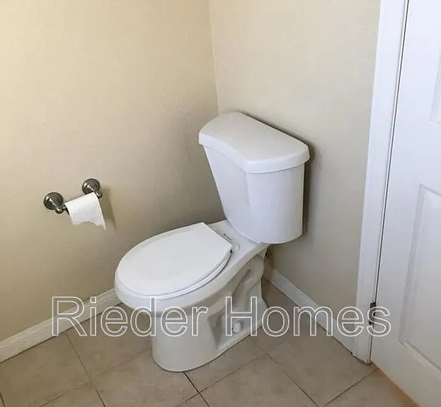 5252 Orange Ave #103 — Photo 14