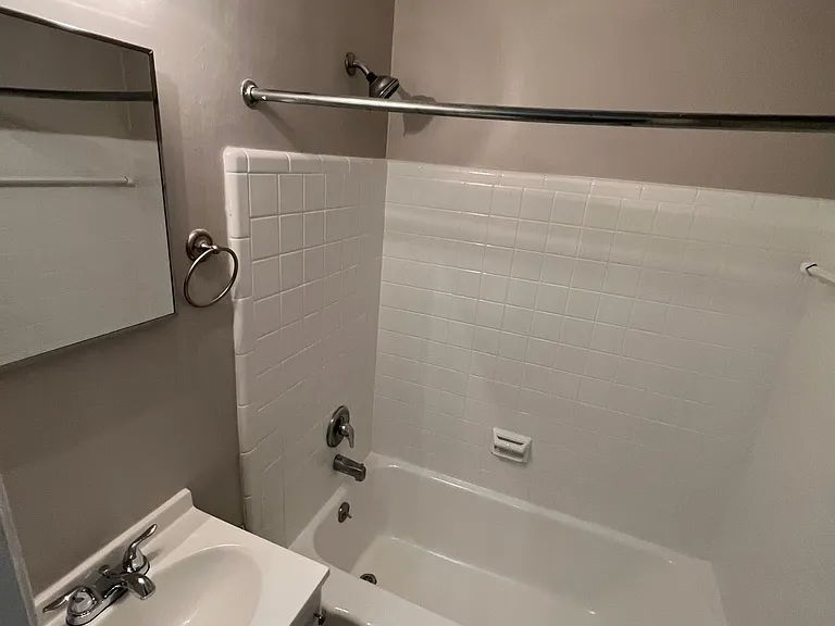427 8th Ave N #3 — Photo 9