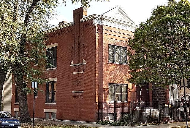 1st image of 1125 N Hoyne Ave #2