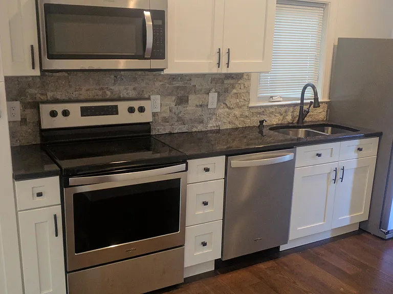 12 John Ringo Rd #B — Photo 2