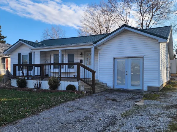 520 Hawthorne Dr, Houston, MO 65483