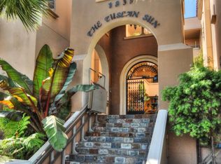 1835 S Barrington Ave #PENTHOUSE 1, Los Angeles, CA 90025