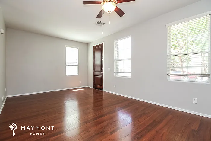 4353 E Carla Vista Dr — Photo 4