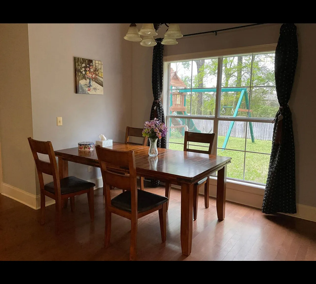 3 bed, 2000 sqft, $2,400 — Photo 3