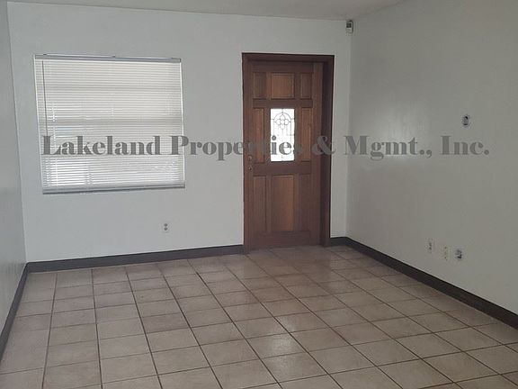 5th image of 1031 Canal Dr W