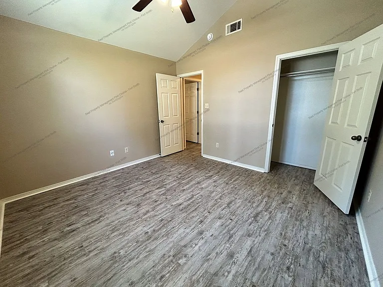 4806 Park Ave — Photo 17