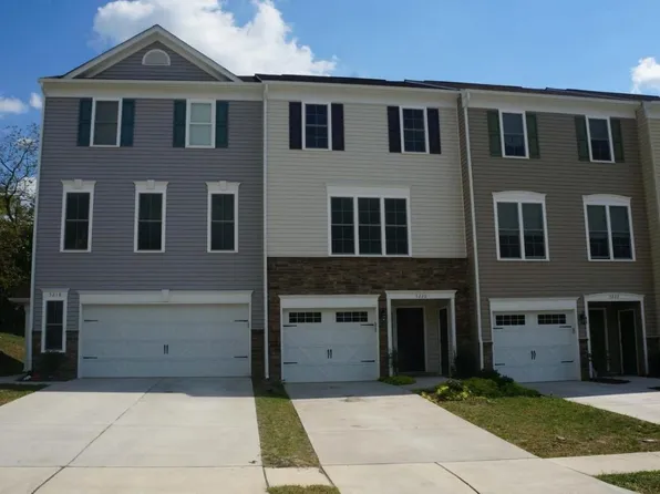 5220 Pan Tops Dr, Stephens City, VA 22655
