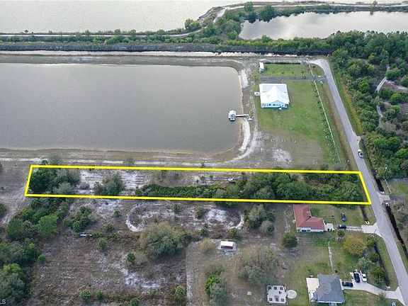 3rd image of xxxx 72nd AVE NE