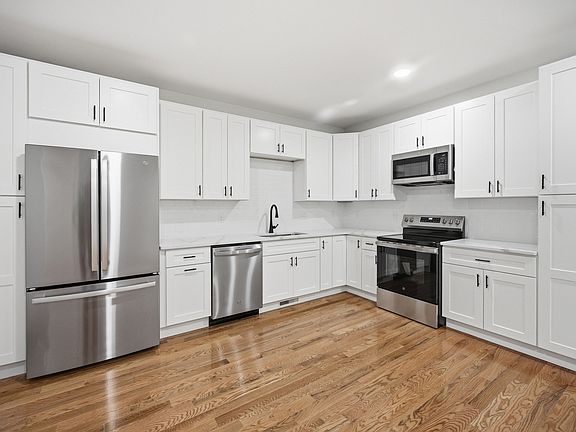 3rd image of 24 Nashua Rd #1