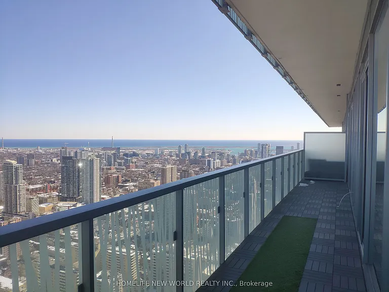 50 Charles St E #LPH5207 — Photo 16