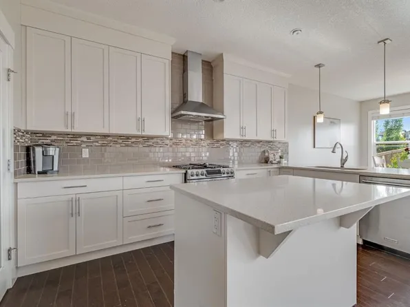 198 Mahogany Pass SE, Calgary, AB T3M 2J7