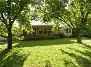 16 Andrew Jackson Rd, Alexander City, AL 35010