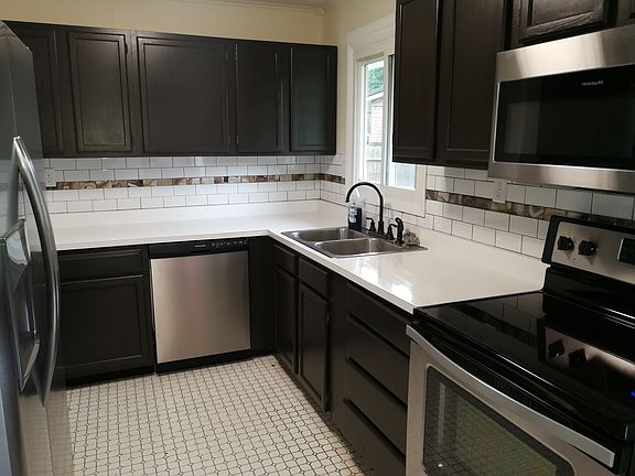 5th image of 103 Orchard Dr