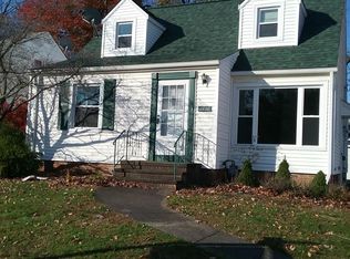 5734 W 45th St, Parma, OH