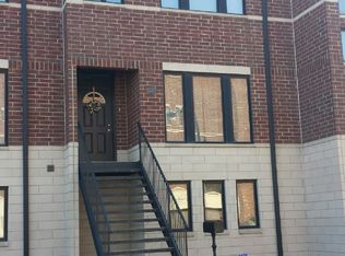 2845 S Pitney Ct, Chicago, IL 60608