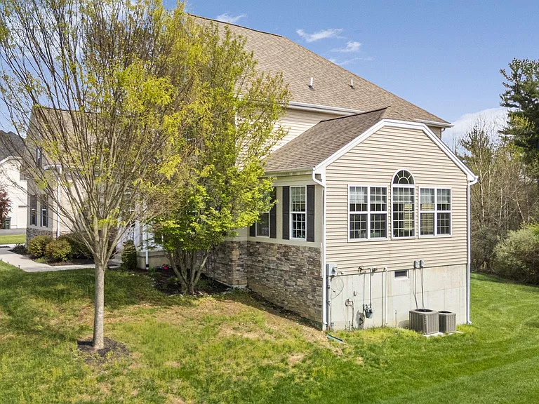 1417 Stockton Rd — Photo 36