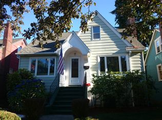 1539 NW 60th St, Seattle, WA 98107