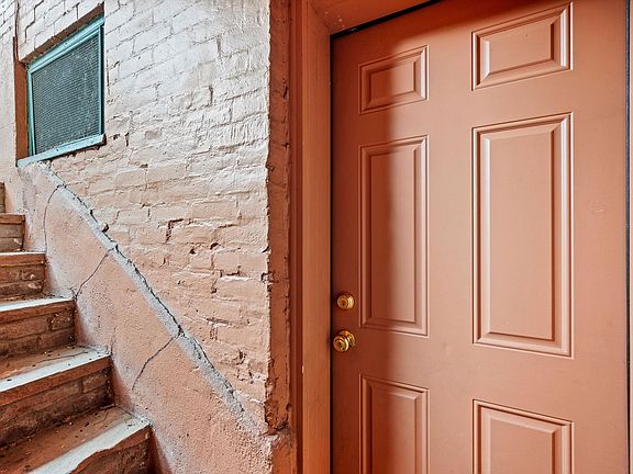2nd image of 1410 N Gilpin St APT 7
